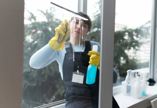 Nettoyage de vitres intérieures et extérieures à Jambles